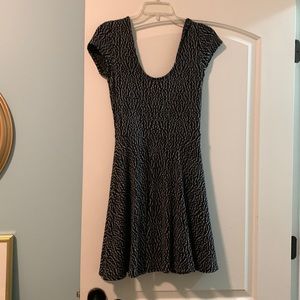 Black and grey patterned dress, size medium. Form fitting and comfy